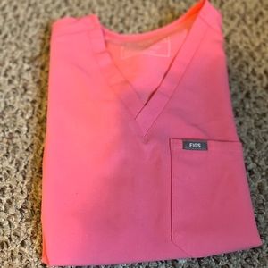 Figs Catarina One-Pocket Scrub Top Coral.